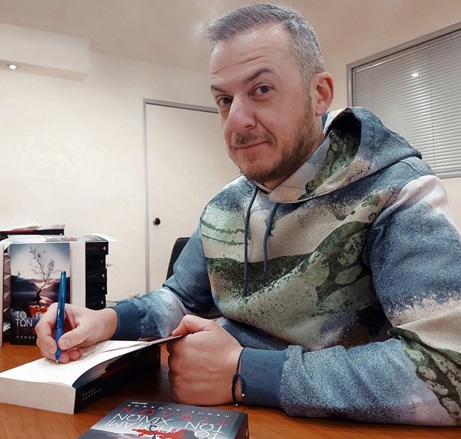 "Το ποτάμι των χιλίων τυφλών" | Είναι άραγε πιο εύκολο να μισεί κανείς παρά να βρει τον τρόπο να αγαπήσει;