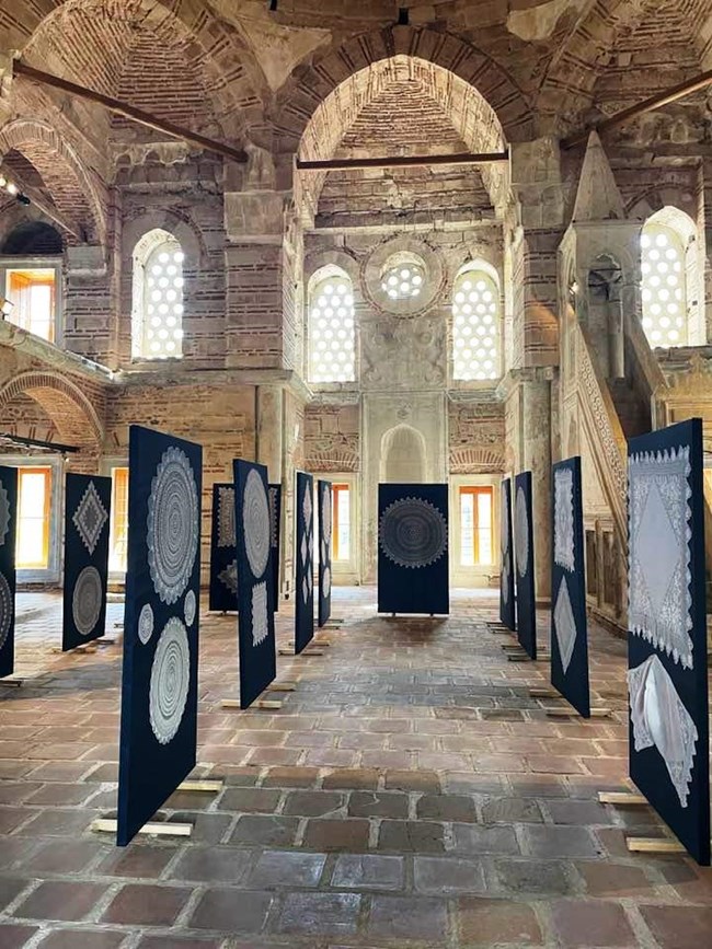 Σέρρες: Η τέχνη του "Βελονίσιου" σε μια μοναδική έκθεση στο ιστορικό Ζιντζιρλί τζαμί