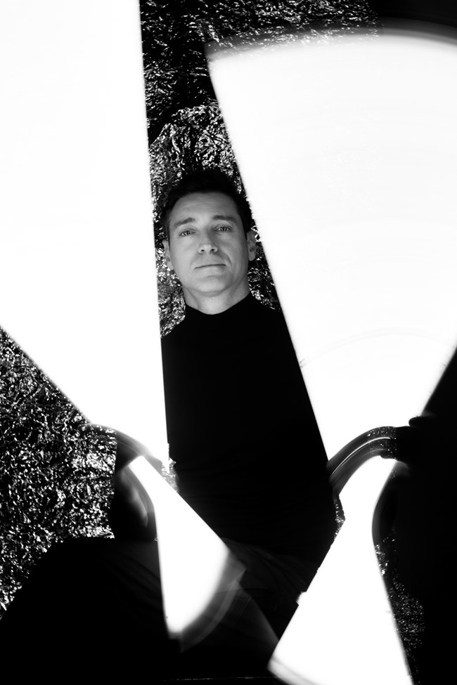 LAPIS LAZULI: Η νέα παράσταση του  Ευριπίδη Λασκαρίδη στη Στέγη