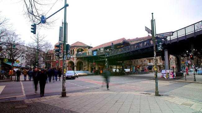 Με δυο βαλίτσες