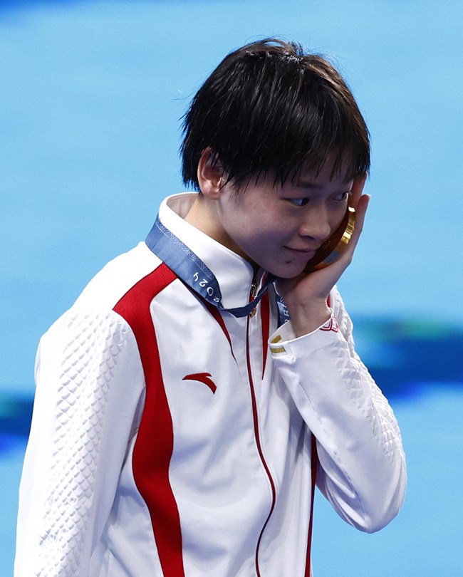 Ολυμπιακοί Αγώνες 2024: H Quan Hongchan από την Κίνα κατέκτησε ένα ατόφιο 10- Ποια ήταν η πρώτη της επιθυμία μετά τον αγώνα