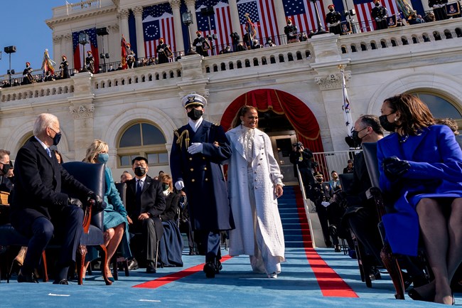 Τζένιφερ Λοπέζ, Ορκομωσία