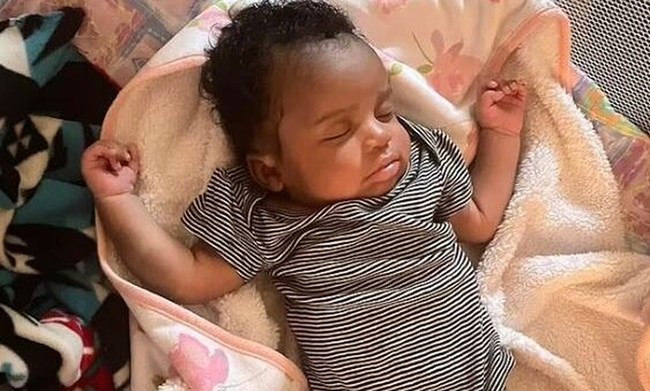 Φρίκη στις ΗΠΑ: Μητέρα έβαλε στον φούρνο το νεογέννητο μωρό της και πέθανε