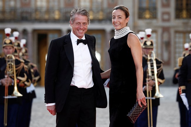 Χιου Γκράντ, Βερσαλλίες