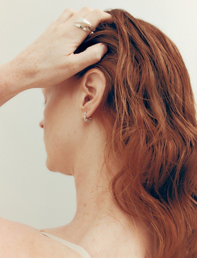 Vasiliki: Η Κική Καραγιάννη φτιάχνει κοσμήματα με την αρχαία τεχνική του χαμένου κεριού