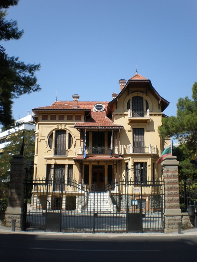 Στη βίλα Μπιάνκα ο έρωτας ζει ακόμα. Αυτή είναι η ιστορία του πιο ερωτικού κτιρίου της Θεσσαλονίκης