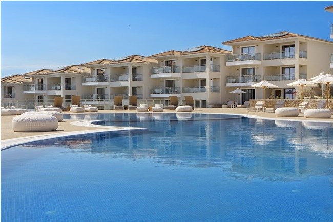 Ajul Luxury Hotel & Spa Resort