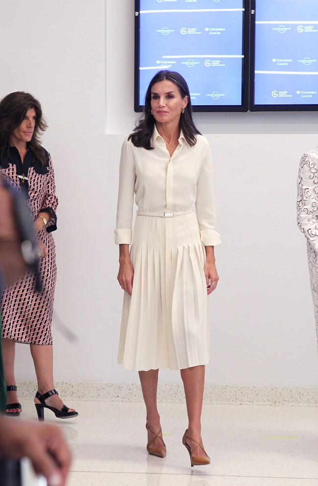 Το άψογο off- white look της Βασίλισσας Λετίσια