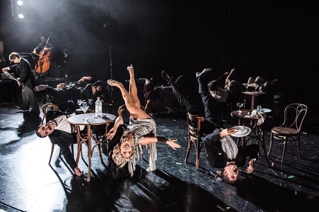 Θεατρικά Βραβεία Κοινού 2023 από το "αθηνόραμα": Δείτε τους νικητές!