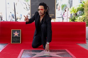 Λένι Κράβιτζ: "Έχω 9 χρόνια να κάνω σοβαρή σχέση και απέχω πλέον από το σεξ"