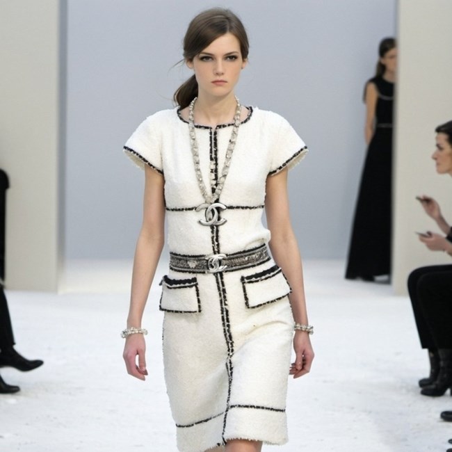 Joor-Chanel-exercise-