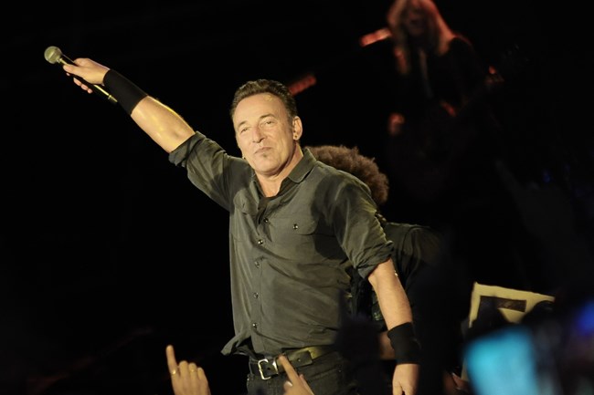 Από σεφ στο Bear "Αφεντικό": Ο Τζέρεμι 'Αλεν Γουάιτ θα υποδυθεί τον Μπρους Σπρίνγκστιν