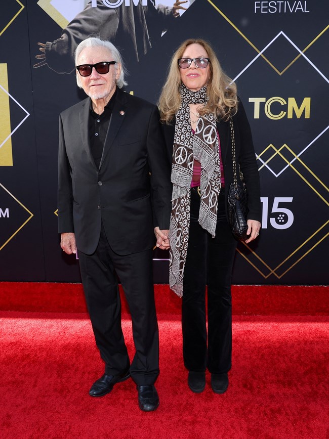 Pulp Fiction, Χάρβεϊ Κασέλ και σύζυγος