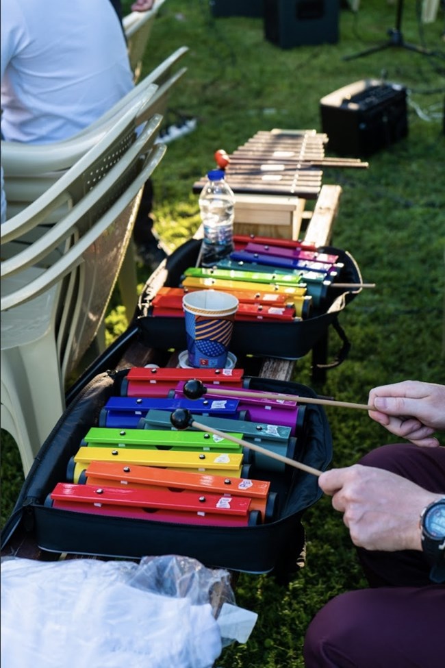 φυλακές κορυδαλλού: όταν παρακολουθήσαμε τη μοναδική συναυλία των κρατούμενων πίσω από τις πόρτες ασφαλείας