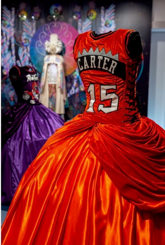 Tι είναι το garmenting; Η έκθεση στο Museum of Arts and Design (MAD) δίνει την απάντηση