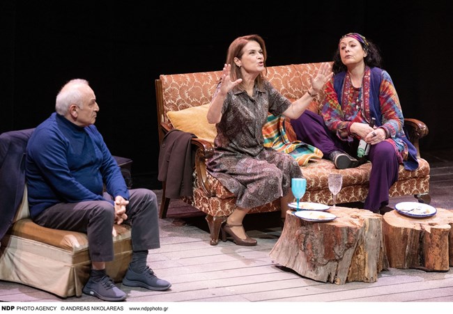 Πέγκυ Σταθακοπούλου: "Η γνώση για μένα είναι το ωραιότερο μπότοξ" - Το πτυχίο στα 40, η άδεια φωλιά και οι απώλειες που τη σημάδεψαν