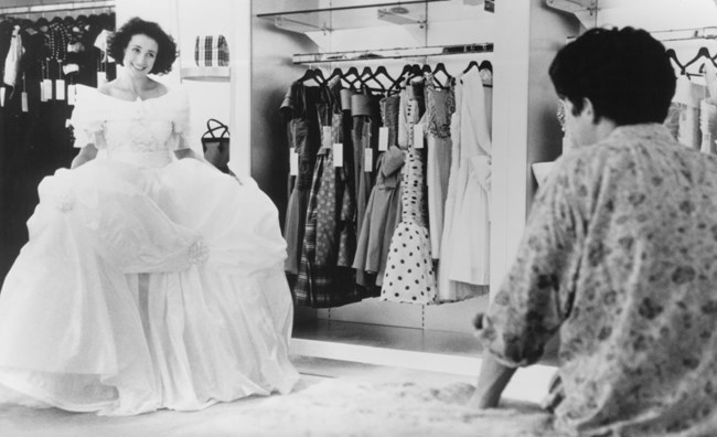 Αντι Μακ Ντάουελ, τέσσερις γάμοι και μια κηδεία