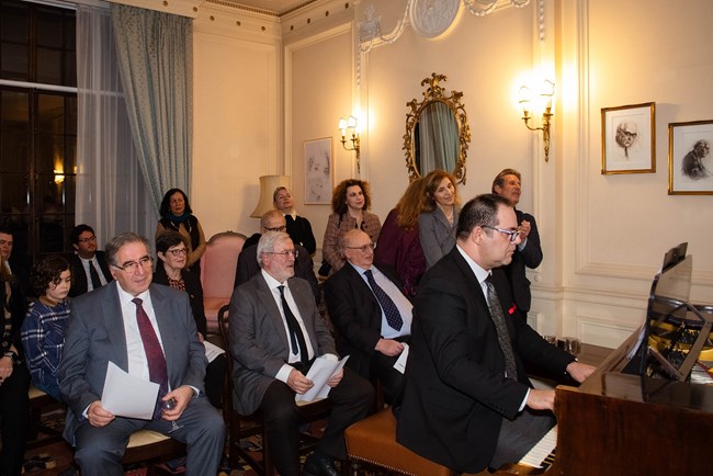 Βικτώρια Χίσλοπ: "Στην Αγγλία μιλάμε ελληνικά χωρίς να το καταλαβαίνουμε"