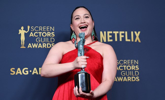 Έμα Στόουν: Ενθουσιάστηκε που έχασε στα βραβεία SAG- viral η αντίδρασή της