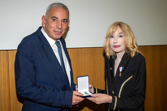 Ο Δρ Μανούσος Κωνσταντουλάκης και η Μάρα Καρέτσου.