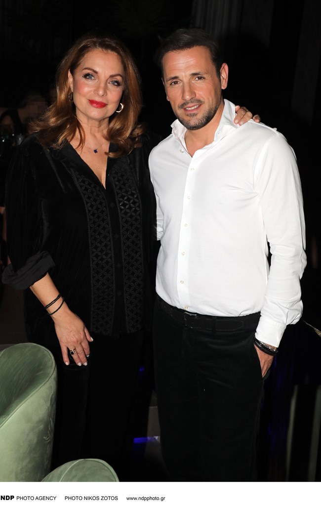 αντζελα_γκερεκου