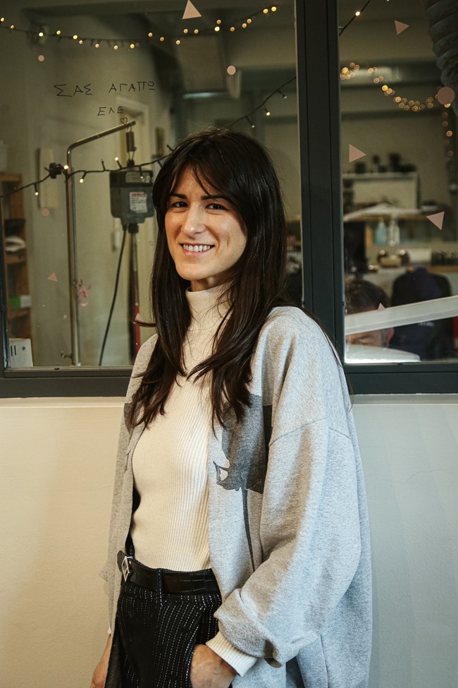 PRIGIPO: Η Καλομοίρα Παπαγεωργίου έβαλε με τα κοσμήματά της το ρήμα "Πριγκιπώ" στα χείλη όλων μας