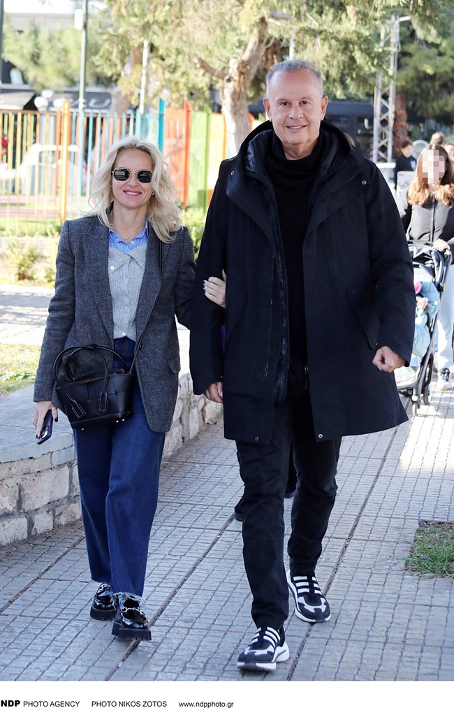 Μαρία Μπεκατώρου: Τόλμησε το πιο άνετο και chic ζευγάρι παπούτσια που φορούν οι Γαλλίδες