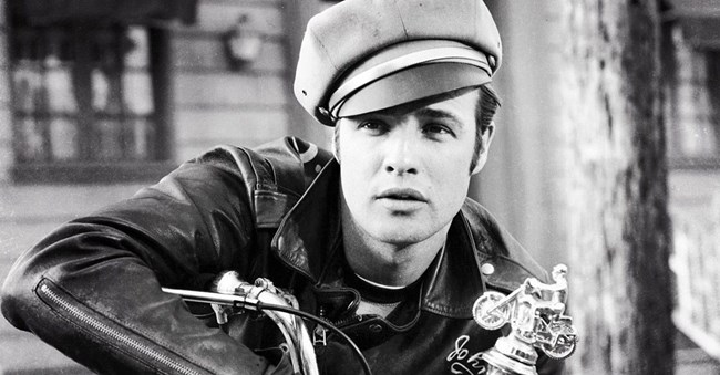 Μάρλον Μπράντο: 100 χρόνια από τη γέννηση του απόλυτου θρύλου