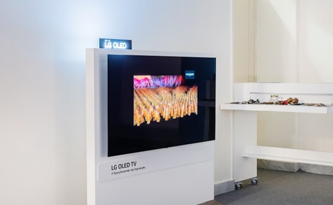 LG OLED Gallery TV: Η Τέχνη συναντά την τεχνολογία στην έκθεση "Non-Returns" του Σωτήρη Δανέζη