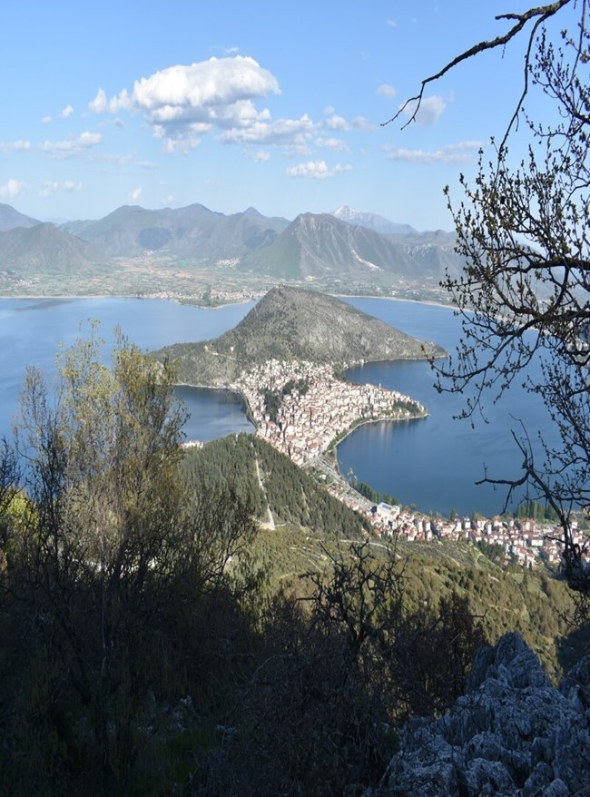 Λίμνη Καστοριάς: Ο νέος top τουριστικός προορισμός