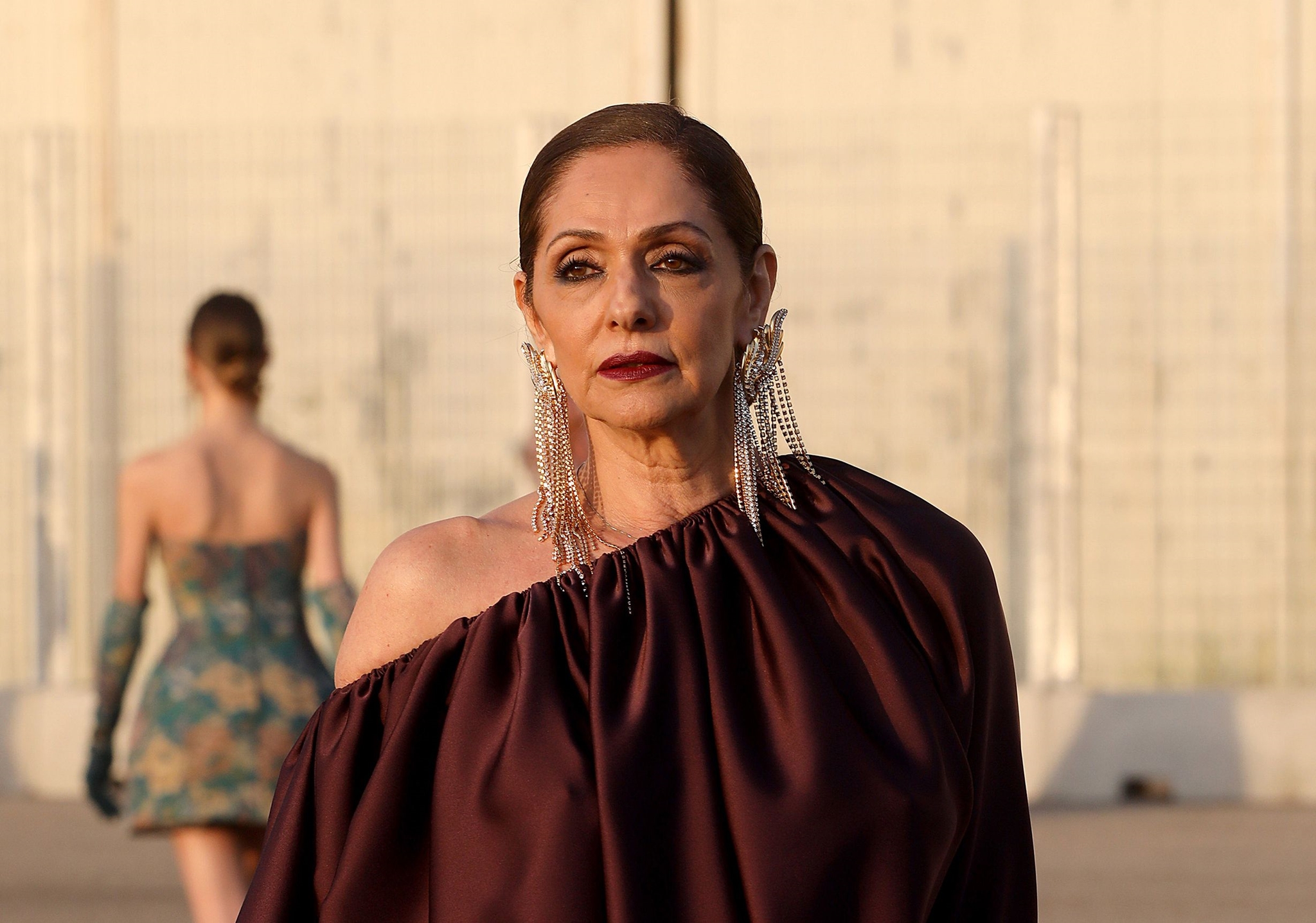 Βίκυ Κουλιανού: Αγνώριστη στην παρουσίαση του πρώτου ριάλιτι της ελληνικής τηλεόρασης στα 90s