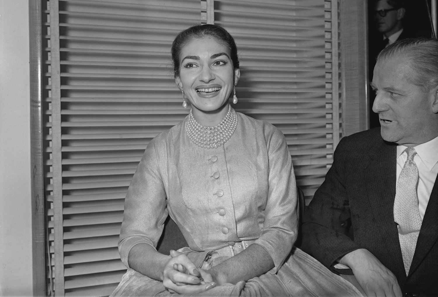 68 χρόνια πριν: Η Μαρία Κάλλας με τον Ιταλό σύζυγό της στην αγαπημένη της γειτονιά στο Μιλάνο