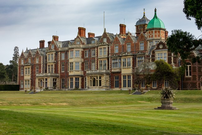 Ο μεγαλοπρεπής κήπος που αναμένεται να φιλοξενηθεί στην ιδιωτική κατοικία της αείμνηστης βασίλισσας Ελισάβετ