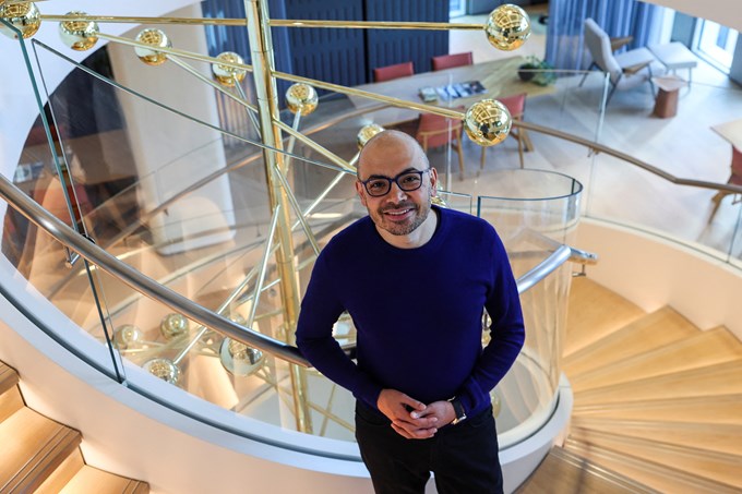 Νόμπελ Χημείας: Ποιος είναι ο Ντέμης Χασάμπης, ο κυπριακής καταγωγής επιστήμονας που τιμήθηκε;