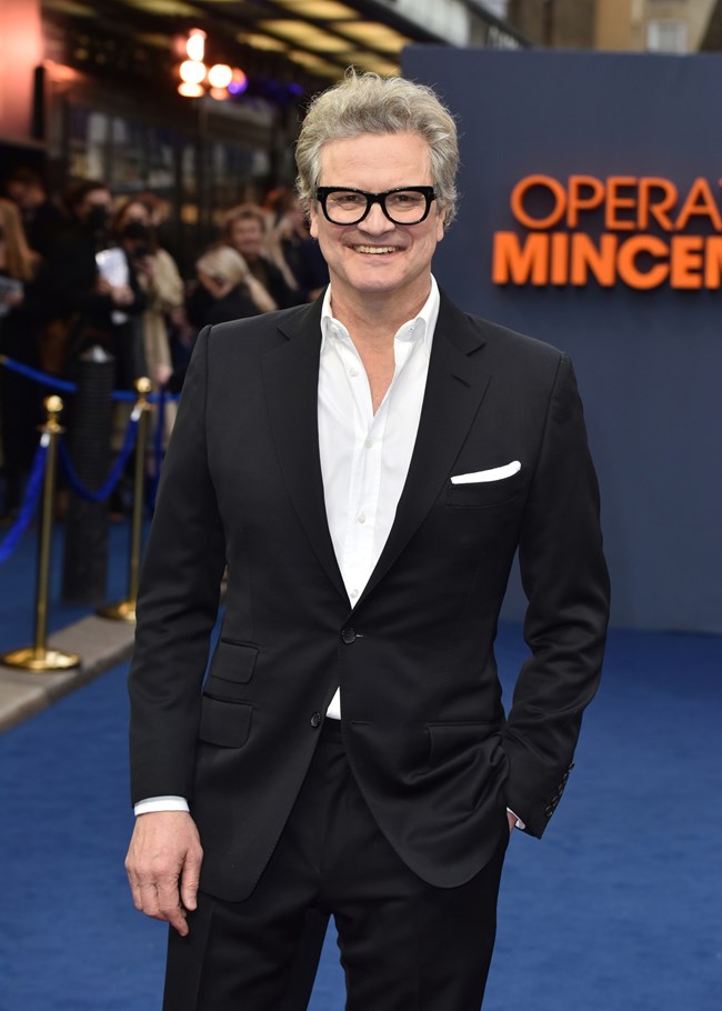 Ο 33χρονος γιος του Κόλιν Φερθ είναι το ίδιο γοητευτικός και ακολουθεί τα χνάρια του πατέρα του