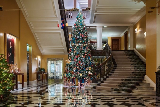 The-Claridges-Christmas-Tree