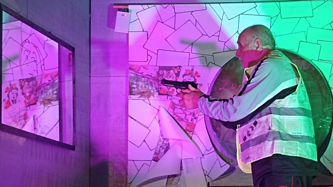 θεατρικη παρασταση