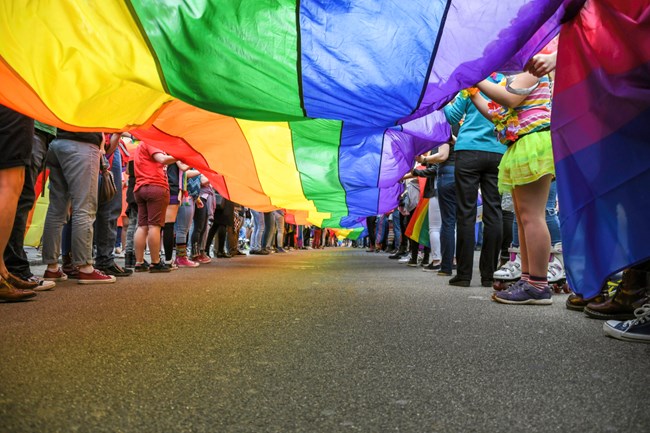 Athens Pride: Η μεγάλη γιορτή είναι και πάλι εδώ με κεντρικό σύνθημα φέτος "άνευ όρων"