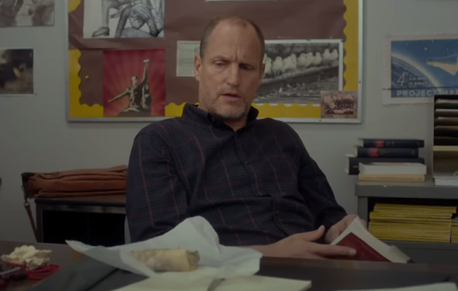 Ποιος σκότωσε τον πρόεδρο Κένεντι; Μήπως ο πατέρας του Γούντι Χάρελσον;