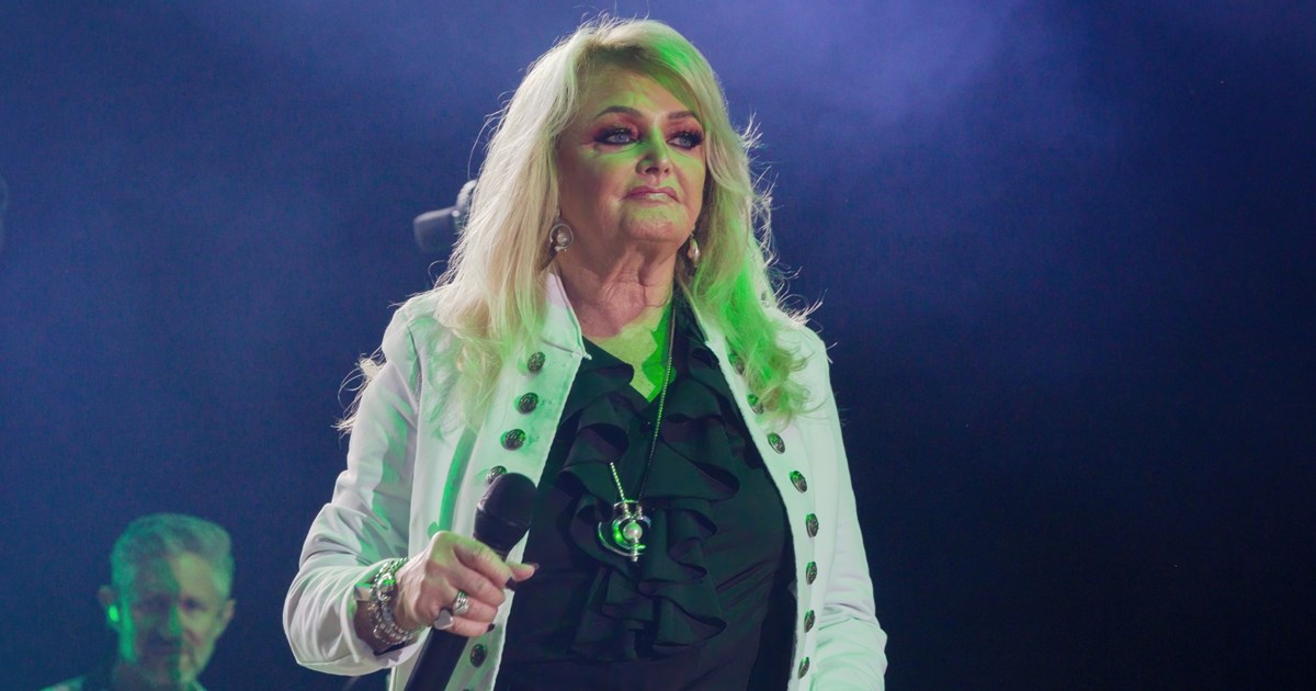 Bonnie Tyler | Η ιστορία πίσω από το θρυλικό "Total Eclipse of the Heart" που την κατέστησε σύμβολο των power ballads