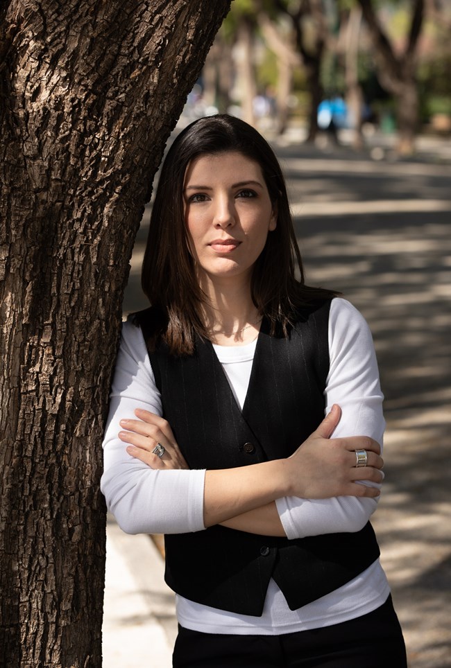 Έλενα-Όλγα Χρηστίδη: "Να έχουμε θέσεις στο τραπέζι των αποφάσεων -αλλά να μπορούμε και να αναποδογυρίζουμε το τραπέζι όταν αυτό ωφελεί μόνο λίγους"