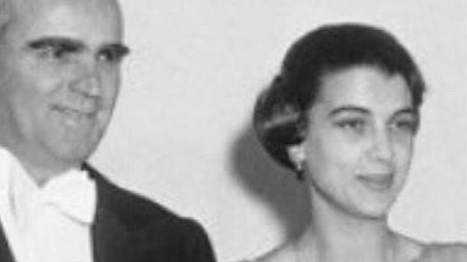 Κωνσταντίνος & Αμαλία Καραμανλή: Σπάνιο φωτογραφικό στιγμιότυπο στο διαμέρισμά τους στο Κολωνάκι