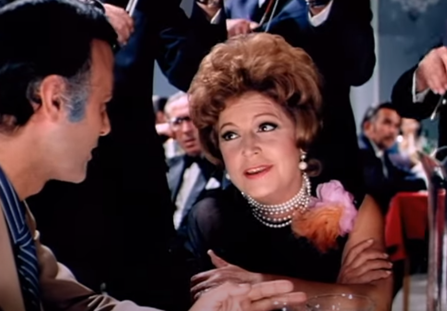 74 χρόνια πριν: Η Ρένα Βλαχοπούλου σε ηλικία 28 χρόνων πρωταγωνίστρια σε τουρκική παραγωγή