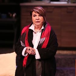 Η σπάνια δημόσια εμφάνιση της Κατιάνας Μπαλανίκα με τον γιο της - H απίστευτη ομοιότητα με τον πατέρα του