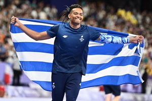 Ο Εμμανουήλ Καραλής κοιμήθηκε αγκαλιά με το... μετάλλιο του