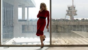 Η Κατερίνα Διδασκάλου είναι μια εκπληκτική Μελίνα Μερκούρη - Δείτε το backstage βίντεο