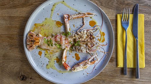 Σε αυτά τα εστιατόρια, η αθηναϊκή κουζίνα δεν φοβάται να πειραματιστεί