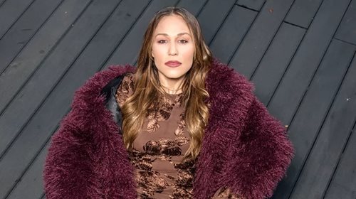 Η Πηνελόπη Αναστασοπούλου προτείνει τέσσερα στιλιστικά hacks για να υιοθετήσεις τις top τάσεις της μόδας