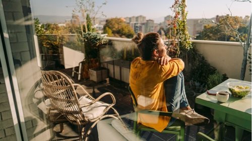 Ζεστασιά, αγάπη και προστασία: Φροντίζουμε το σπίτι μας όπως και τους αγαπημένους μας