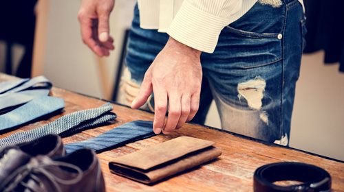 Πώς να επιλέξετε ένα πορτοφόλι που να ταιριάζει απόλυτα στον τρόπο ζωής σας;